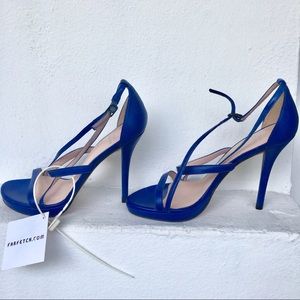 Stuart weitzman size 37 NWT